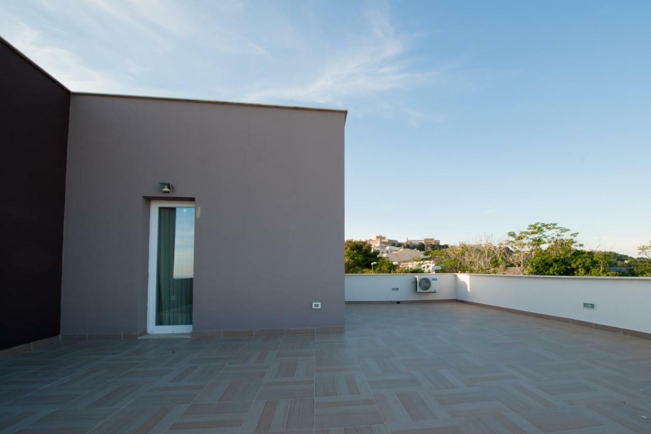 מלון Partanna La Terrazza Di Harmakhis מראה חיצוני תמונה