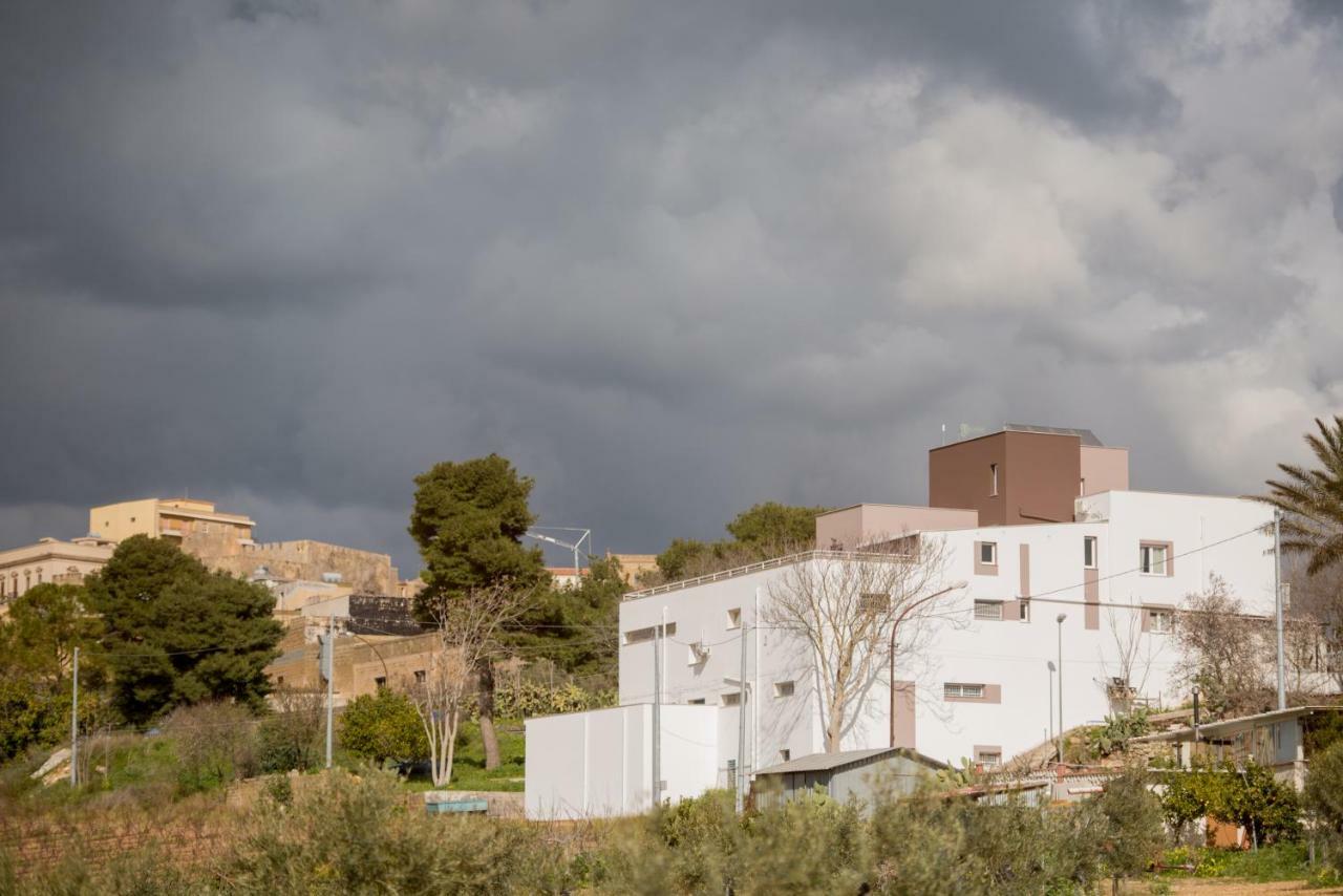מלון Partanna La Terrazza Di Harmakhis מראה חיצוני תמונה